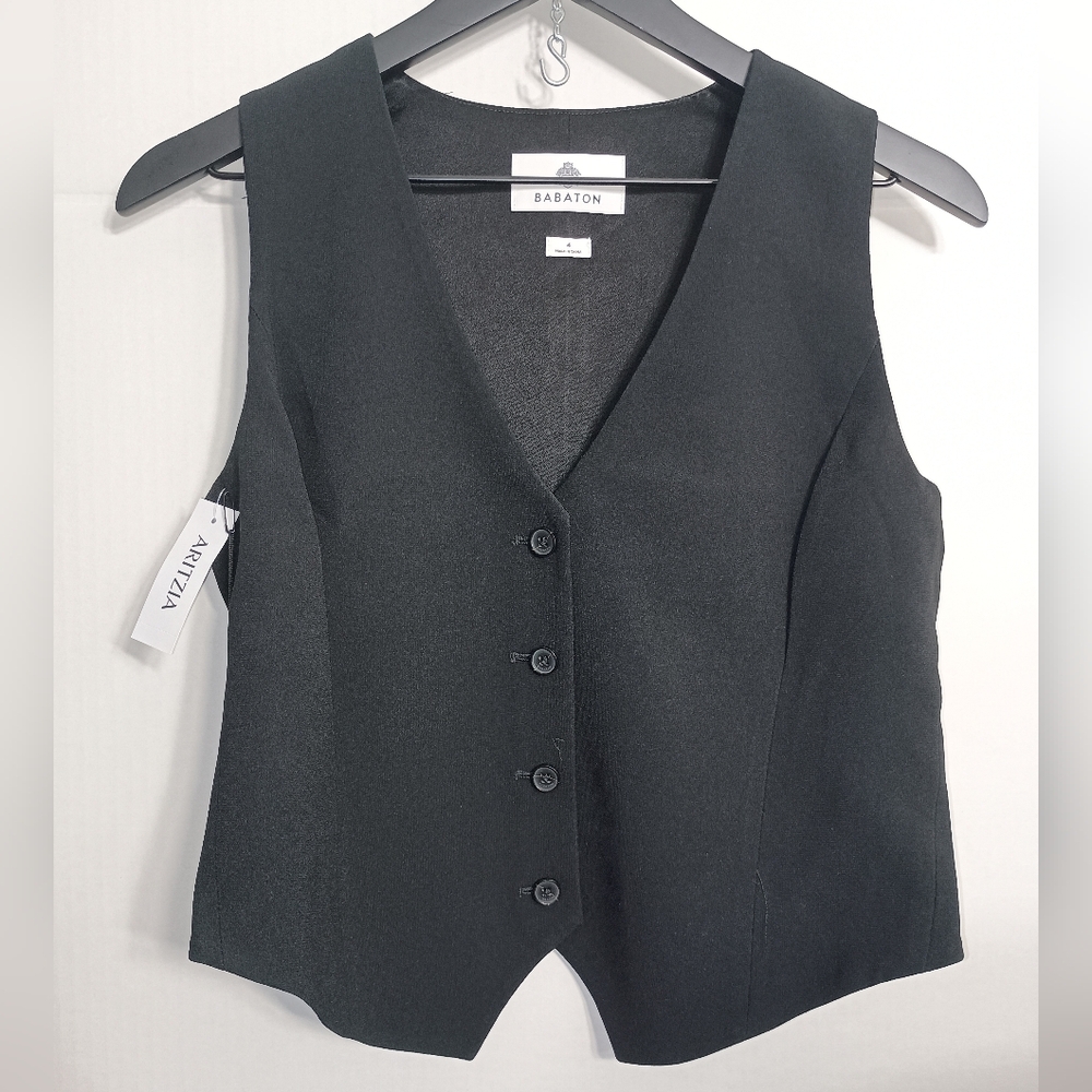 Classic-fit button-up crepe suiting vest